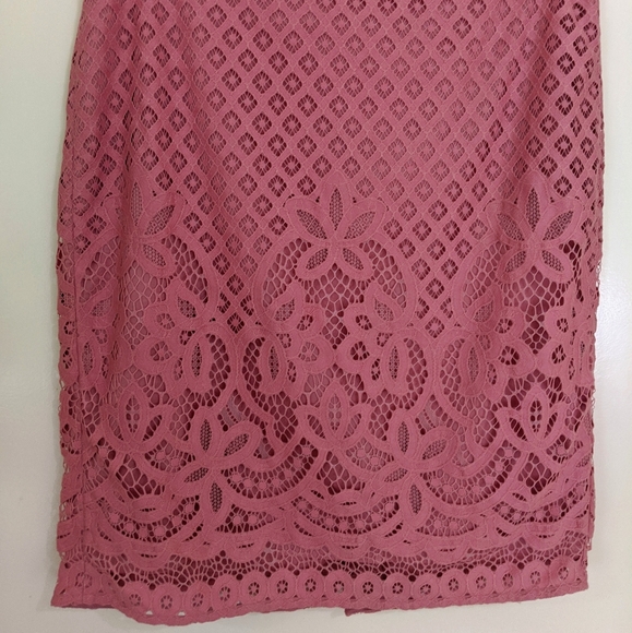 LOFT Dresses & Skirts - The Loft Paradise lace pencil skirt in mauve